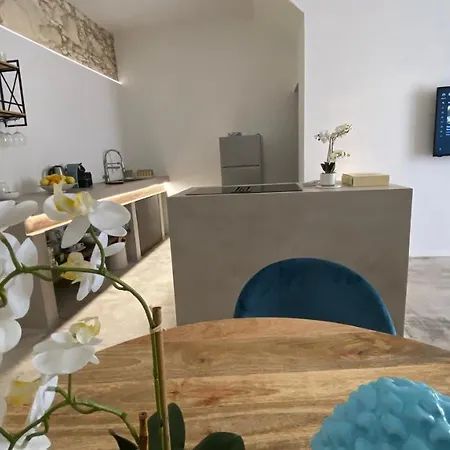 Loft Santa Lucia شقة